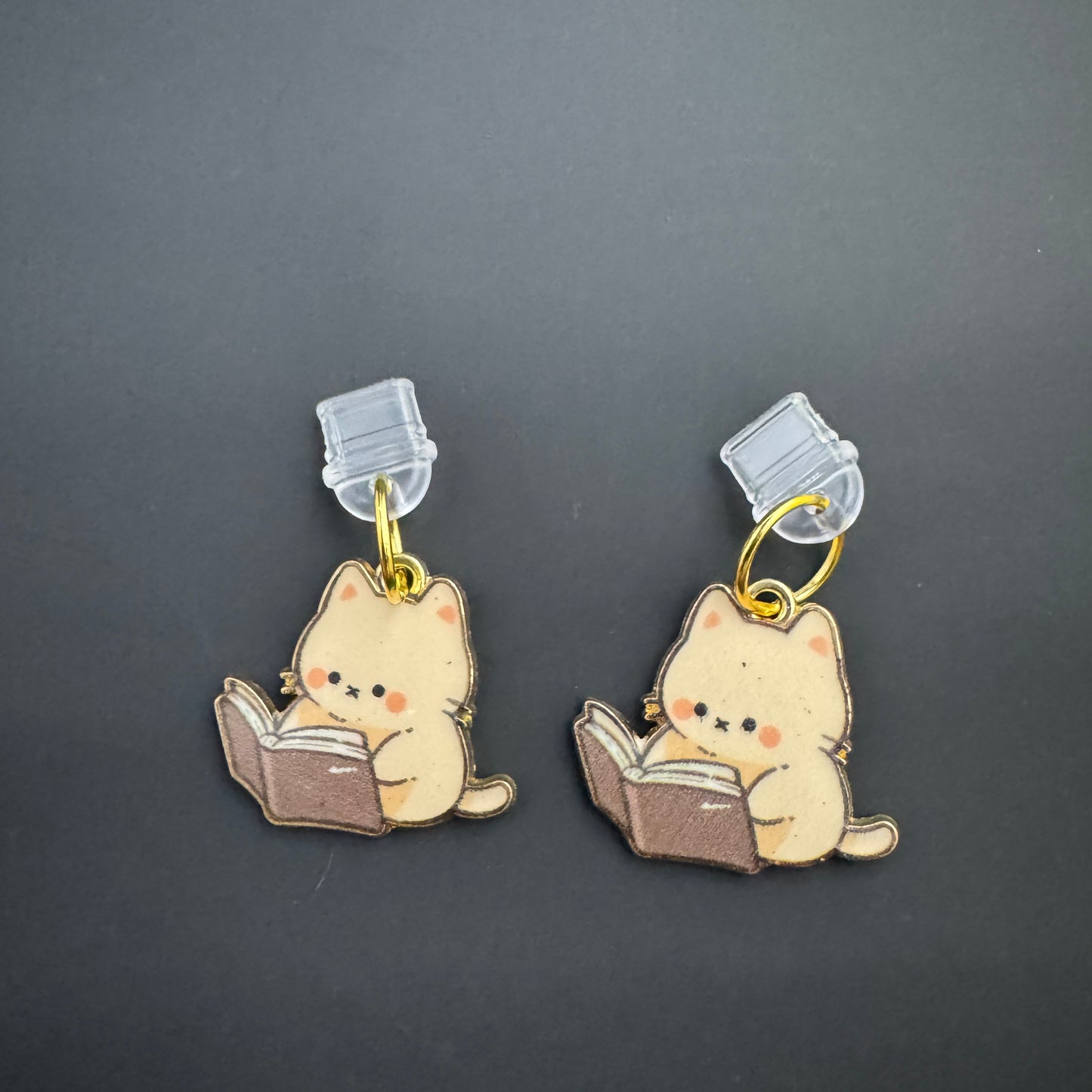 Reading Cats Kindle Charm - Dust Plug