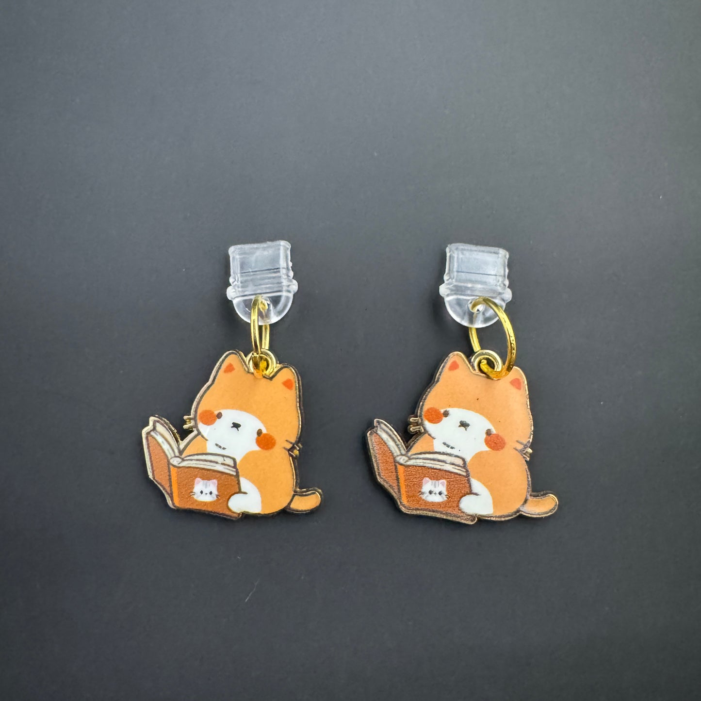 Reading Cats Kindle Charm - Dust Plug